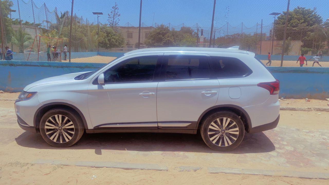 Mitsubishi Outlander 2019 à vendre 7 places - photo 9